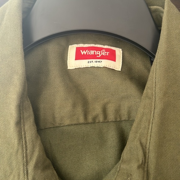 Wrangler Button up T Shirt - Picture 3 of 3